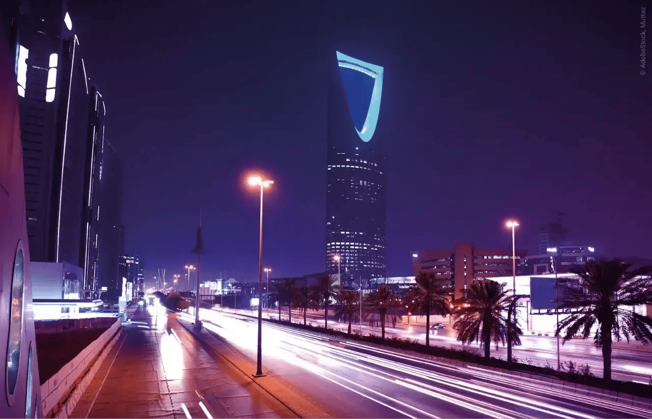 الرياض-مدينة-ليلاً