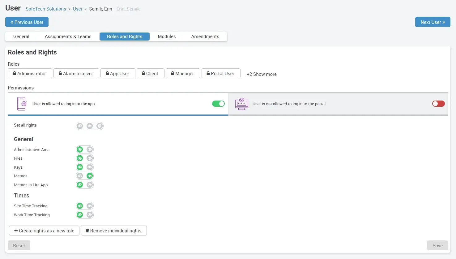 How_do_I_assign_rights_to_a_user_through_predefined_roles_EN_13